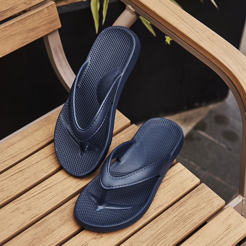 Trendy Women's Flat Flip-Flops - đánh giá và giá Men Shoes Essentials