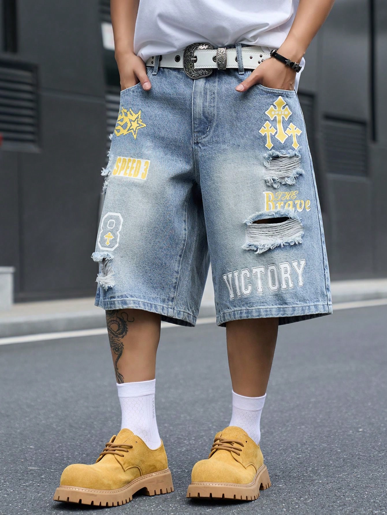 Men's Loose Fit Denim Bermuda  - đánh giá và giá Men'S Shoes With Jeans